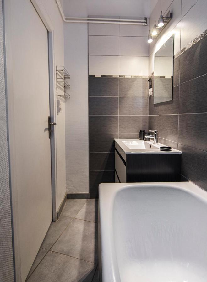 Appartement Avec Balcon A 250 M De La Gare, Hyper Centre Tours Eksteriør bilde