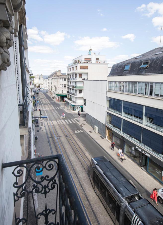 Appartement Avec Balcon A 250 M De La Gare, Hyper Centre Tours Eksteriør bilde